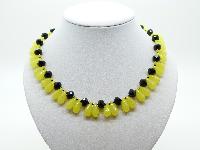 £20.00 - Vintage 50s Black Glass and Yellow Lucite Teardrop Bead Necklace Amazing!