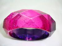 Fab Wide Pink Purple Crackle Effect Lucite Diamond Cut Facet Bangle