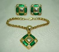 £27.00 - Vintage 1980s Fab Green Enamel and Gold Earrings and Bracelet Set