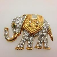 Vintage 80s Magnificent Diamante Encrusted Goldtone Elephant Brooch