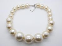Vintage 50s STYLE Chunky Faux Pearl Bead Statement Necklace