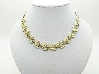 £18.00 - Vintage 50s Unsigned Jewelcraft Cream Enamel Floral Link Goldtone Necklace