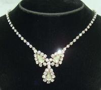 £26.00 - Vintage 50s Stunning Teardrop Design Diamante Necklace